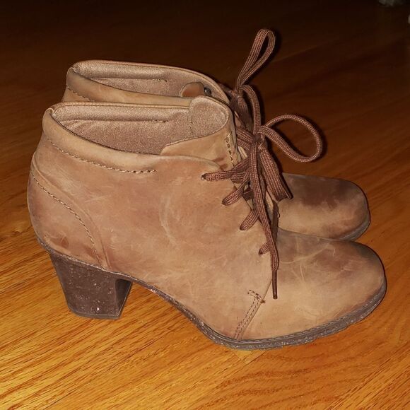 Clarks collections Tan Leather booties - Picture 1 of 8